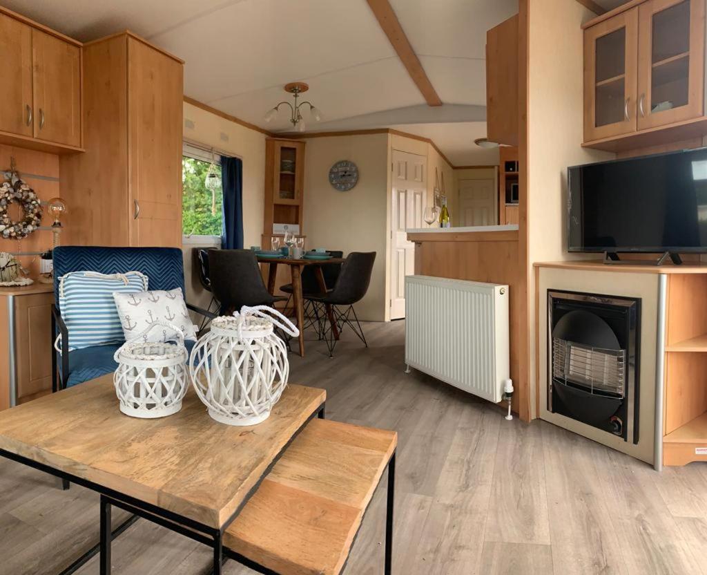 Chalet Seemowe Direkt Am Wattenmeer Aan De Waddenzee Nordsee 600 Meter Zum Badestrand, Angeln Apartment Westerland Exterior photo